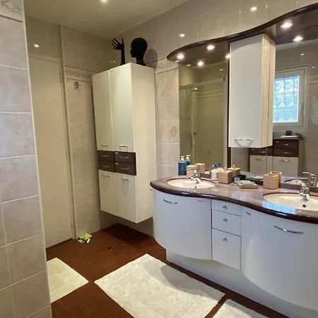 Port 1er Etage De Vue Sur Mer, 8-9 Pe Appartement