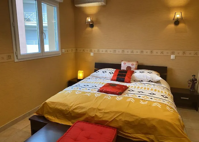 Port 1er Etage De Vue Sur Mer, 8-9 Pe * Fréjus