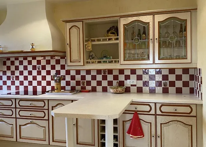 Port 1er Etage De Vue Sur Mer, 8-9 Pe Fréjus